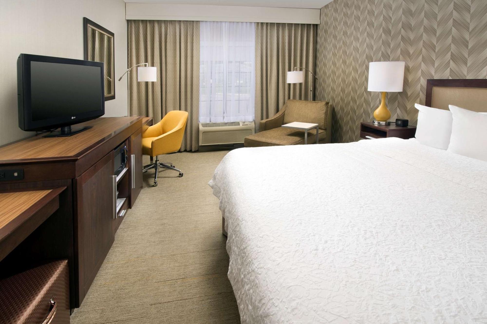 Hampton Inn Kansas City The Legends Екстер'єр фото