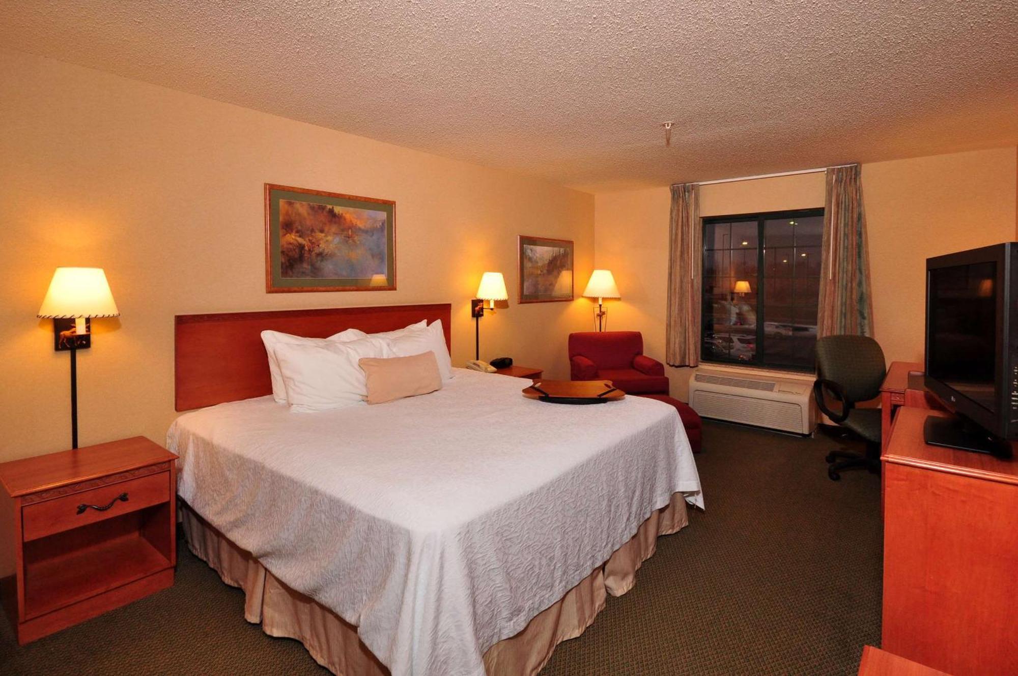 Hampton Inn Kansas City The Legends Екстер'єр фото